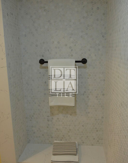 Bathroom Shower Enclosure and Wall Tiles