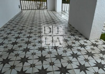 Floor Tile Installtion with Star Tiles Mitered Corners