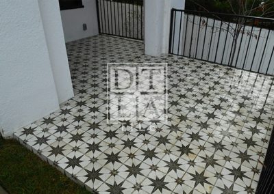Glendale Front Porch using Star Tiles Mitered Corners