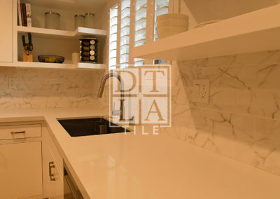 Santa Monica Carrara White Kitchen Backsplash