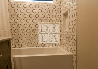 Duarte Bathtub Enclosure and Bathroom Tiling